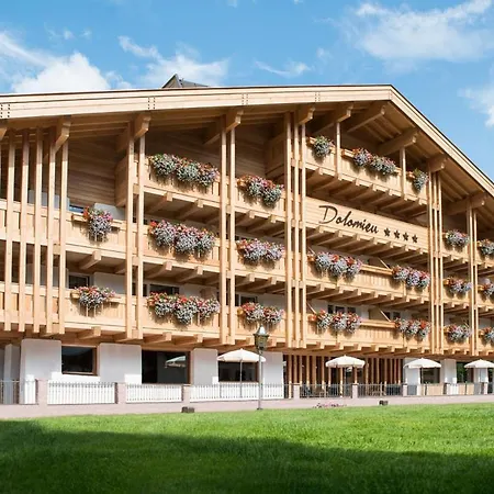 Hotell Garni Dolomieu 4*